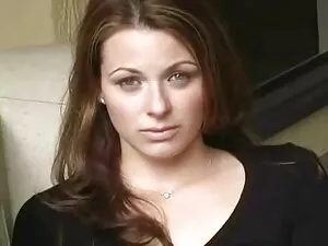 La brune aux gros se ...