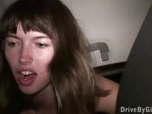 Rousse tatouée aime  ...