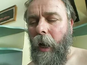 Anal pleurant porno  ...