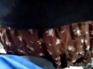 Une ado sexy fraîche ...